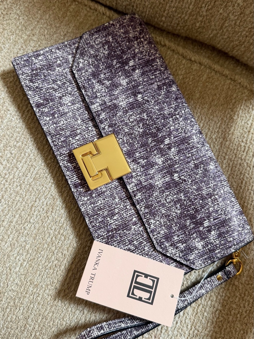 Ivanka Trump Hopewell Castle Tweed Print Clutch Wristlet NWT